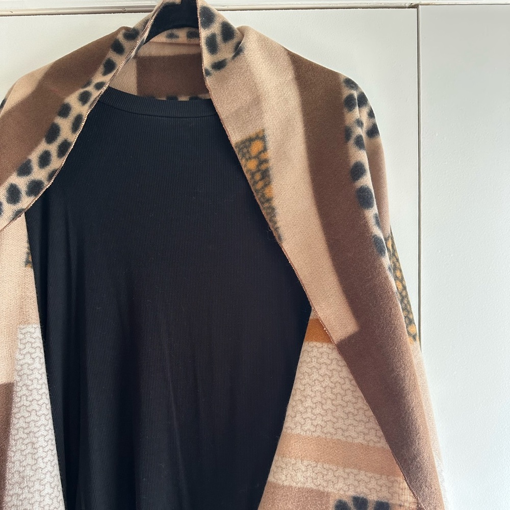 Tan and Brown Patterned Leopard Scarf - Picture 5 of 5